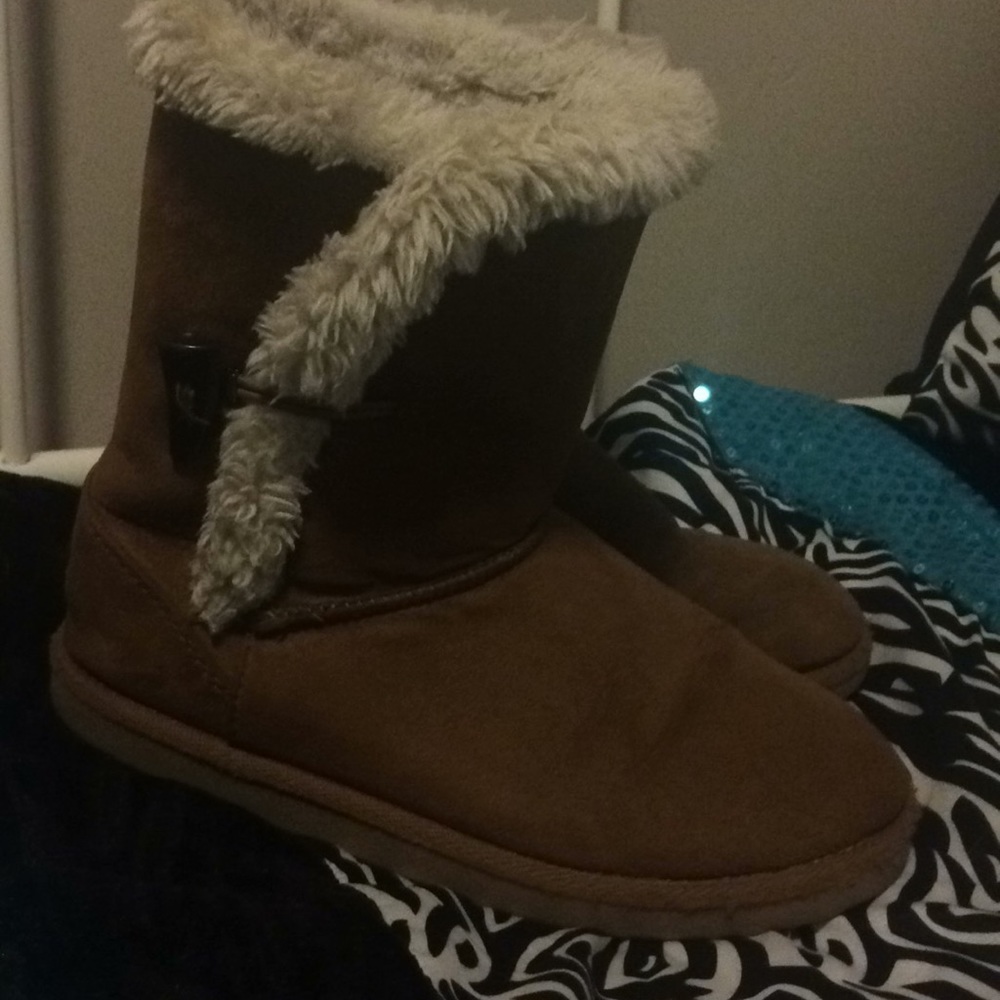 Brown boots